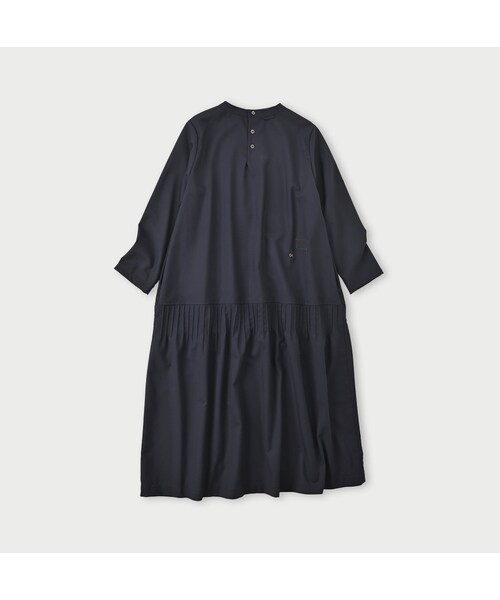 45R（フォーティファイブアール）の「梳毛ウールのピンタックドレス