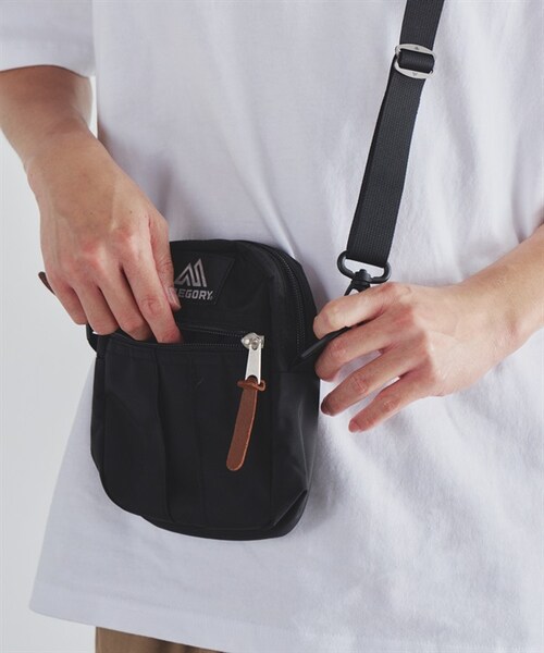 GREGORY(グレゴリー)の「GREGORY / QUICK POCKET斜背包 2L(その他・メンズ・黑色/膚色・黑色/膚色)」の6枚目の写真