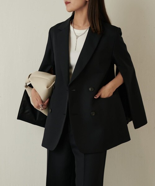 Lui's（ルイス）の「2WAYスリーブストレッチツイルオーバーダブルジャケット（テーラードジャケット・レディース・ベージュ/オリーブ/ブラック・F）」の2枚目の写真