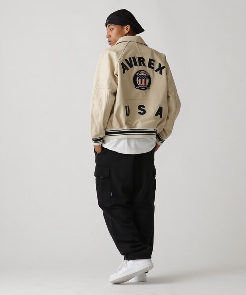 AVIREX（アヴィレックス）の「LIGHT SIGNATURE VARSITY JACKET/ライト シグネチャー バーシティー ジャケット（ジャケット/アウター・ブラック/ピンク/ライトブルー/グリーン/オレンジ/エクリュ・M/L/XL/2XL）」の8枚目の写真