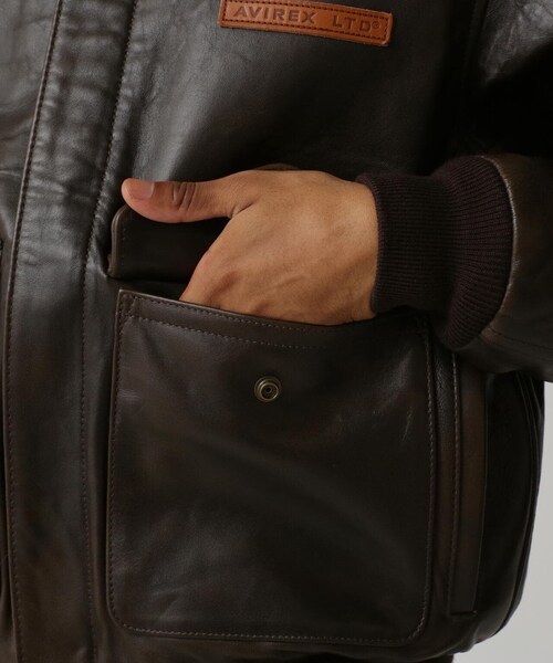 AVIREX（アヴィレックス）の「A-2 FLIGHT JACKET ANTIQUE LANB / A-2 フライトジャケット アンティークラム / AVIREX（ジャケット/アウター・ブラック/ブラウン・36/38/40/42/44）」の20枚目の写真