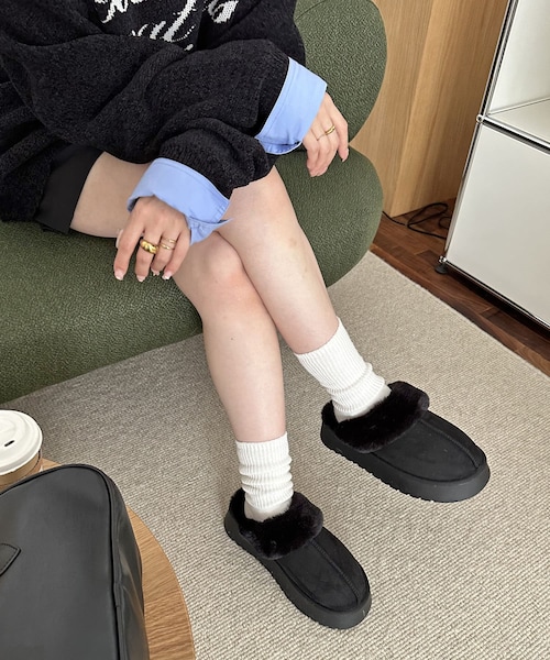 DISCOAT（ディスコート）の「【秋の＃コレ推し！】フェイクムートンサボ（シューズ・レディース・キャメル/ブラック/グレー・M/L）」の2枚目の写真