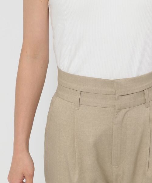 mysty woman（ミスティウーマン）の「ヨークタックテーパードパンツ（その他・レディース・グレー15/ベージュ52/ダークブラウン58・F）」の22枚目の写真