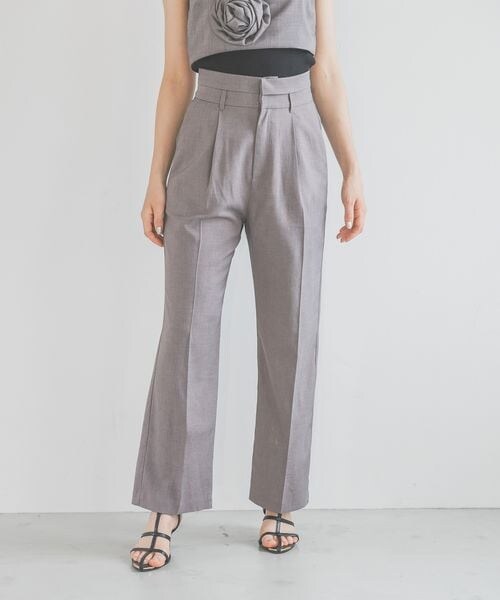 mysty woman（ミスティウーマン）の「ヨークタックテーパードパンツ（その他・レディース・グレー15/ベージュ52/ダークブラウン58・F）」の4枚目の写真