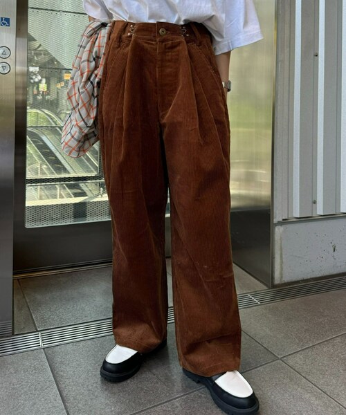 CIAOPANIC TYPY（チャオパニックティピー）の「【WEB限定】【SOUNDS GOOOOD / サウンズグッド】デニム＆コーデュロイグルカパンツ（パンツ・レディース・オフホワイト/ブラウン/ブラック/サックスブルー/インディゴブルー/グレー・ONE）」の4枚目の写真