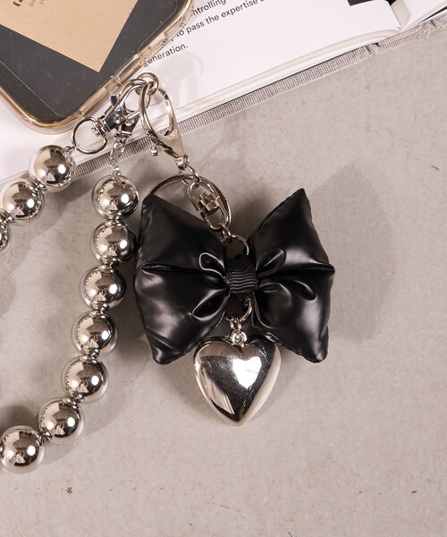 Lattice（Lattice）の「ハート付きリボンチャーム（チャーム・レディース・シルバー/ブラック・FREE）」の2枚目の写真