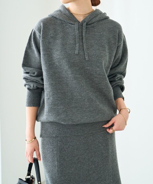 un dix cors(アンディコール)の「《予約》《セットアップ対応可》アルパカ混ニットフーディー(ニット/セーター・レディース・アイボリー/チャコールグレー/ブラック・F)」の3枚目の写真