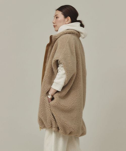 Curensology（カレンソロジー）の「ボアスタンドジップブルゾン