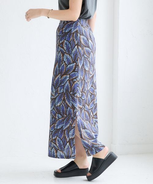 LEPSIM（レプシィム）の「アフリカンプリントナロースカート（スカート・レディース・レッド35/ブラウン55/ブルー85・FREE SIZE）」の22枚目の写真