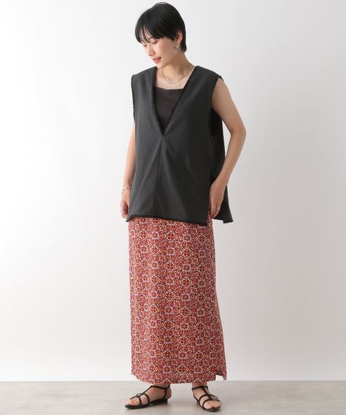 LEPSIM（レプシィム）の「アフリカンプリントナロースカート（スカート・レディース・レッド35/ブラウン55/ブルー85・FREE SIZE）」の8枚目の写真