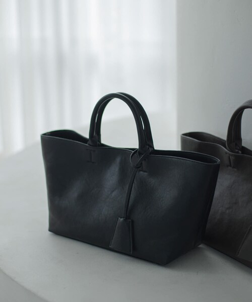 URBAN RESEARCH Sonny Label（アーバンリサーチサニーレーベル）の「2WAYワイドハンドバッグ（ハンドバッグ・レディース・ブラック/Dブラウン・One）」の3枚目の写真