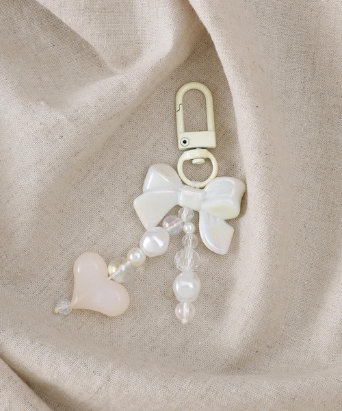 3coins(3coins)の「リボンハートキーホルダー(キーホルダー・キッズ・アイボリー/ピンク/グリーン・FREE)」の1枚目の写真