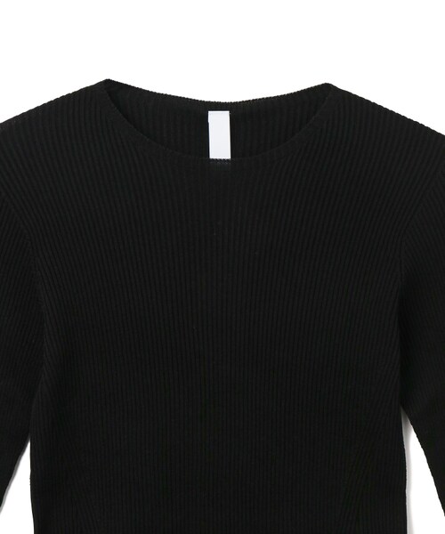 CFCL（シーエフシーエル）の「SOFT PORTRAIT BELL SLEEVE TOP（トップス・レディース・BLACK/01/NAVY/40/RED/60・03）」の5枚目の写真