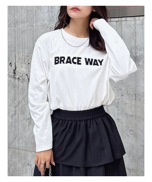 INGNI（イング）の「【秋の新作】【WEB限定】アソートロングTシャツ（トップス・レディース・ｵﾌﾎﾜｲﾄ/ｸﾛA/ｵﾌﾎﾜｲﾄ/ｸﾛ/ｵﾌﾎﾜｲﾄ/ｼﾙﾊﾞｰ/ﾁｬｺｰﾙｸﾞﾚｰ/ｵﾌﾎﾜｲﾄA/ｸﾛ/ｵﾌﾎﾜｲﾄ/ｸﾛ/ｼﾙﾊﾞｰ/ｸﾛ/ｵﾌﾎﾜｲﾄA/ﾗｲﾄﾍﾞｰｼﾞｭ/ｸﾛ・M）」の4枚目の写真