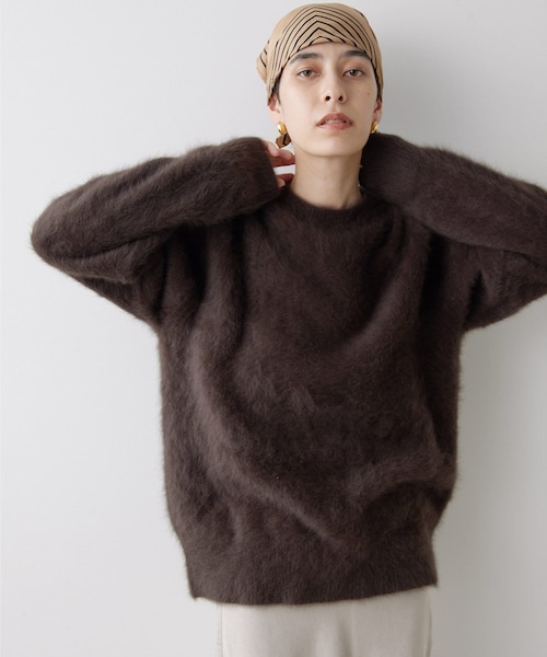 Whim Gazette（ウィムガゼット）の「カシミヤ混クルーネックファー