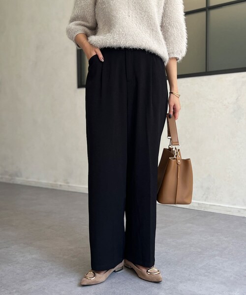 Chez toi(シェトワ)の「ポケットタックスラックスパンツ(スラックス・レディース・アイボリー/ベージュ/ブラック・F)」の2枚目の写真