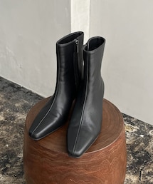 CAPRICIEUX LE'MAGE | ポインテッドローヒールショートブーツ(ブーツ)