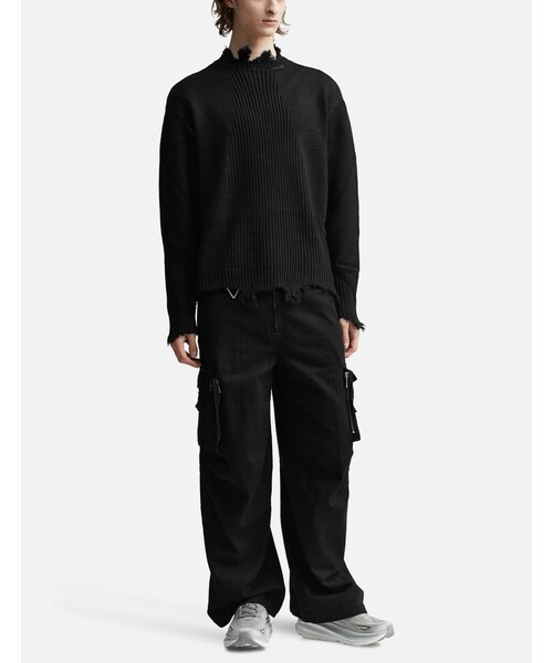 002 - Arc Sculpture Knit Sweater