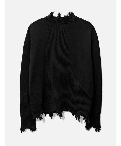 002 - Arc Sculpture Knit Sweater