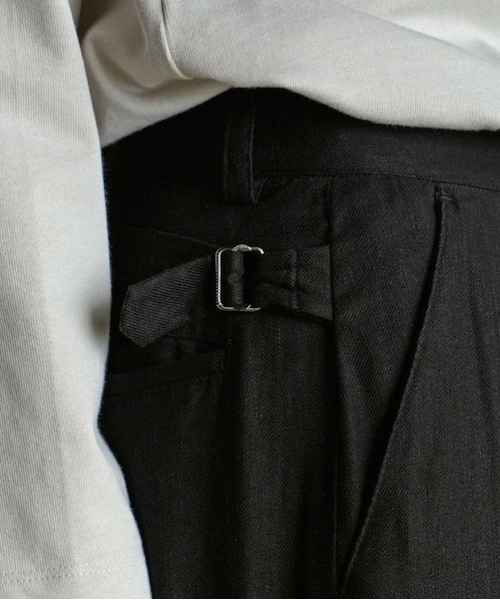 shiun（シウン）の「LINEN STRAIGHT TUCK TROUSERS（スラックス・メンズ・ブラック・XS/S/M）」の8枚目の写真