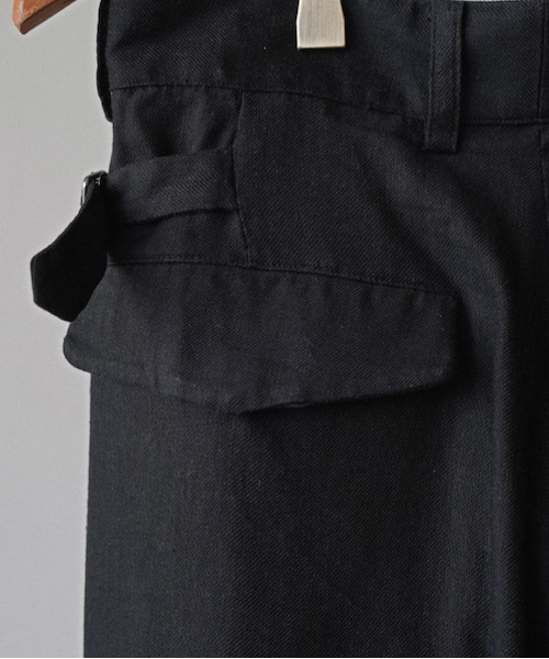 shiun（シウン）の「LINEN STRAIGHT TUCK TROUSERS（スラックス・メンズ・ブラック・XS/S/M）」の16枚目の写真