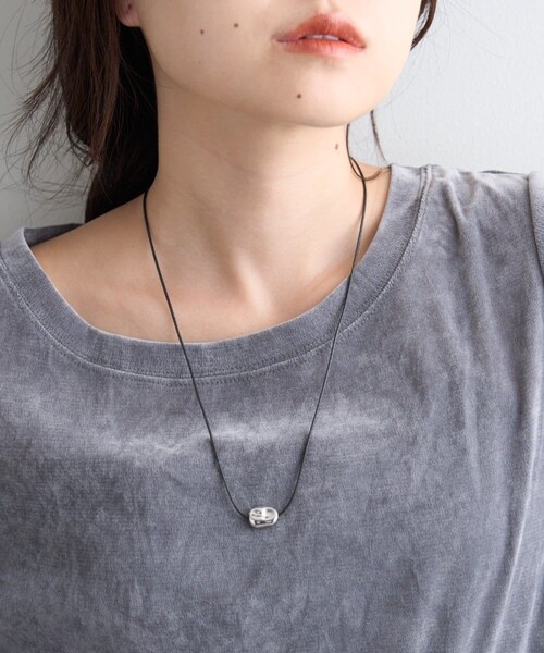 CIAOPANIC TYPY(チャオパニックティピー)の「【lil】メタルストーンスライドネックレス(ネックレス・レディース・シルバー/ゴールド・ONE)」の1枚目の写真