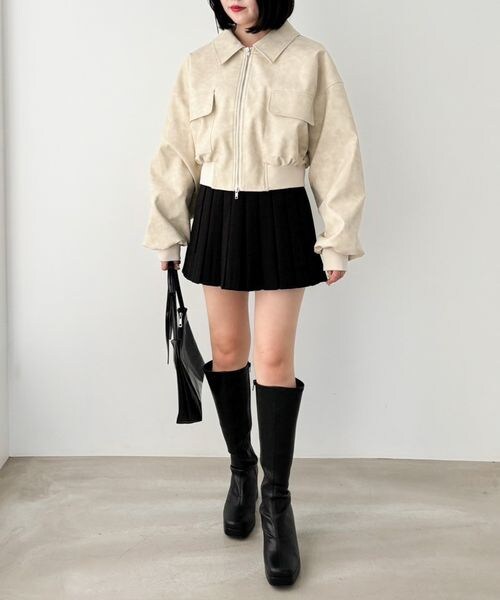 ヘザー　Heatherフェイクレザーショートブルゾン Heather（ヘザー）の「フェイクレザーWZIPショートブルゾン