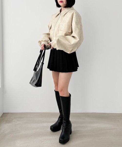 Heather（ヘザー）の「フェイクレザーWZIPショートブルゾン