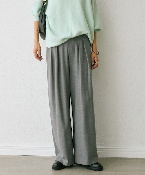 RIVE DROITE（リヴドロワ）の「予約【秋冬素材が登場！】両面起毛タックワイドスラックス（スラックス・レディース・ブラック/オフホワイト/グレー・36/38）」の3枚目の写真