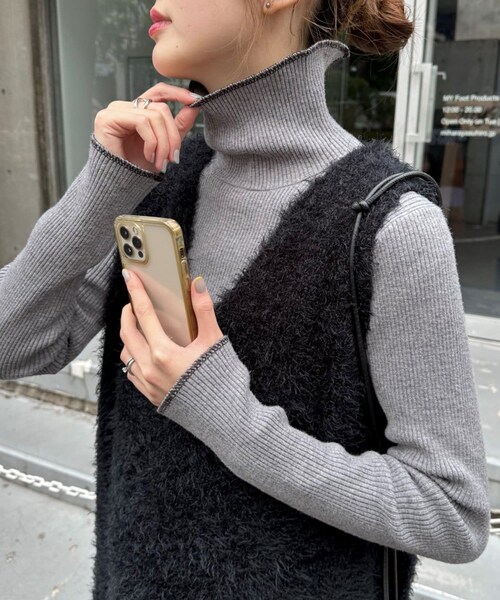 CIAOPANIC TYPY（チャオパニックティピー）の「アンチピリング配色ステッチタートル（ニット/セーター・レディース・オフホワイト/マスタード/サックスブルー/ブルー/ネイビー/ピンク/レッド/ブラウン/カーキ/グレー/ライトグレー/ブラック・ONE）」の3枚目の写真