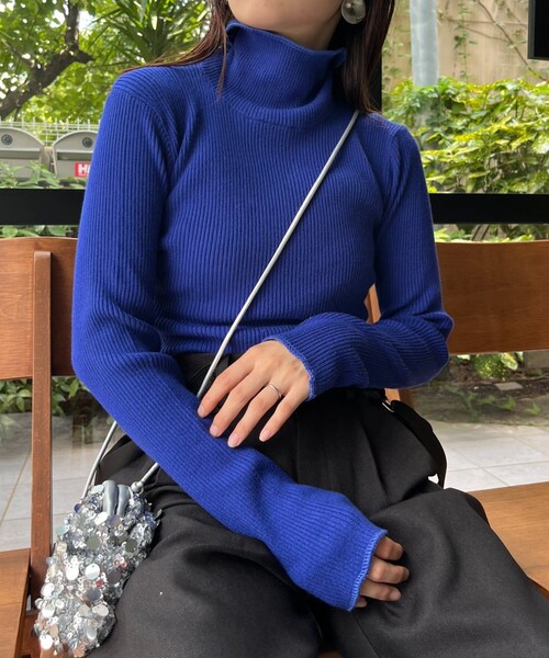 CIAOPANIC TYPY（チャオパニックティピー）の「アンチピリング配色ステッチタートル（ニット/セーター・レディース・オフホワイト/マスタード/サックスブルー/ブルー/ネイビー/ピンク/レッド/ブラウン/カーキ/グレー/ライトグレー/ブラック・ONE）」の8枚目の写真