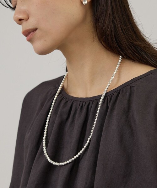 ADAM ET ROPE'(アダムエロペ)の「【J'aDoRe・店舗限定】【ERICKA NICOLAS BEGAY】ナバホパールネックレス5mm/60cm(ネックレス・レディース・シルバー・F)」の18枚目の写真