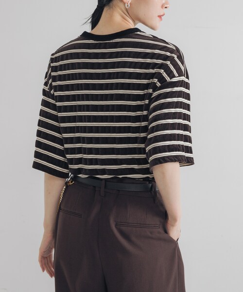 URBAN RESEARCH(アーバンリサーチ)の「ベロアボーダーカットソー(Tシャツ/カットソー・レディース・BEIGE/DARK BROWN・FREE)」の6枚目の写真