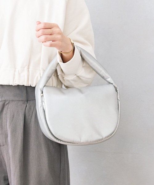 3coins（3coins）の「レザー調パファーハンドバッグ（ハンドバッグ・レディース・アイボリー/シルバー/ブラック・FREE）」の3枚目の写真