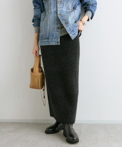RIVE DROITE(リヴドロワ)の「予約【セットアップ対応】フェザーラメスカート/11月下旬お届け予定(スカート・レディース・ブラウン/グレー/ブラック・F)」の2枚目の写真