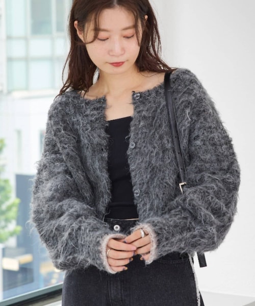 Kastane（カスタネ）の「【9.27(金)12:00発売/2サイズ展開】ウール混シャギーカーディガン（カーディガン/ボレロ・レディース・アイボリー/チャコールグレー/ブラウン/イエロー/ピンク・M/L）」の2枚目の写真