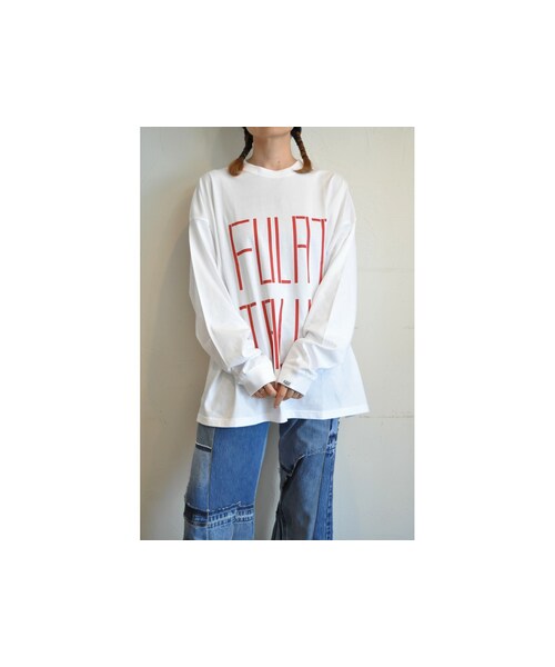 --（--）の「プリントロングスリーブ（Tシャツ/カットソー・レディース・ベージュ/ホワイト・one）」の2枚目の写真