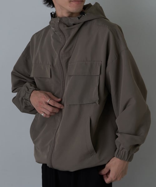 COLONY 2139(コロニートゥーワンスリーナイン)の「ビッグフーディー(マウンテンパーカー・メンズ・グレージュ/ブラック・M/L)」の1枚目の写真
