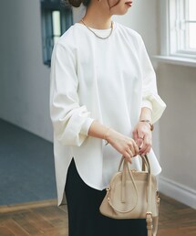 un dix cors（アンディコール）の「《予約》《前後高低差の裾が抜け感をプラス》ラウンドヘムシンプルロングプルオーバー（Tシャツ/カットソー）」