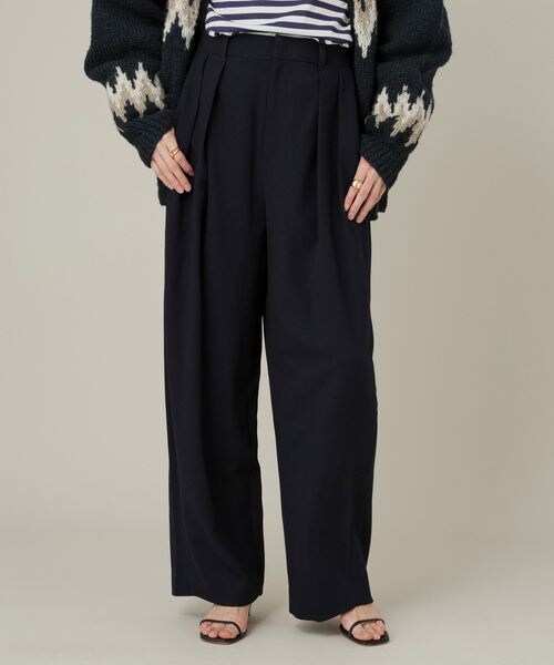 Curensology（カレンソロジー）の「ダブルクロスツータックパンツ