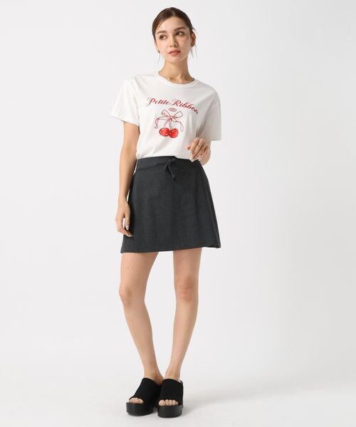 FOREVER 21(フォーエバー トゥエンティーワン)の「レイヤードカットフレアパンツ(フォーマルスーツ/小物・ブラック09/グレー10・S/M)」の13枚目の写真