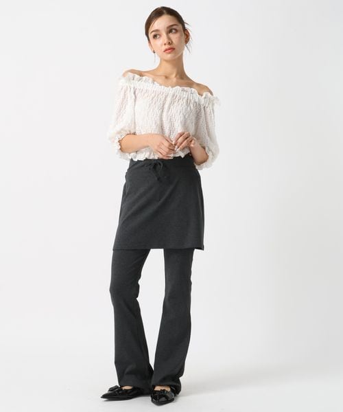 FOREVER 21(フォーエバー トゥエンティーワン)の「レイヤードカットフレアパンツ(フォーマルスーツ/小物・ブラック09/グレー10・S/M)」の6枚目の写真