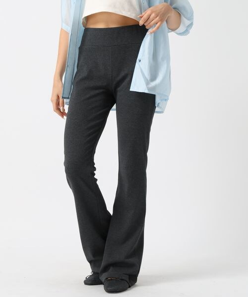 FOREVER 21(フォーエバー トゥエンティーワン)の「レイヤードカットフレアパンツ(フォーマルスーツ/小物・ブラック09/グレー10・S/M)」の11枚目の写真