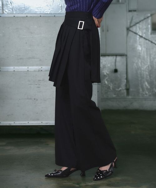 【新品未使用】HARE プリーツスカートレイヤードパンツ HARE（ハレ）の「プリーツスカートレイヤードパンツ（）」 - WEAR