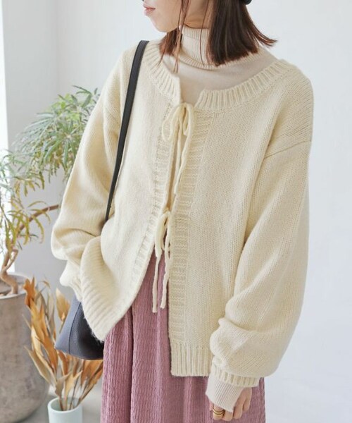 Crisp（クリスプ）の「2wayリボンニットカーディガン[c1R3550]（カーディガン/ボレロ・レディース・グレージュ/アイボリー/レッド・FREE）」の2枚目の写真