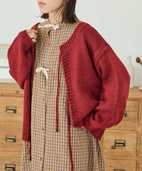 Crisp（クリスプ）の「2wayリボンニットカーディガン[c1R3550]（カーディガン/ボレロ・レディース・グレージュ/アイボリー/レッド・FREE）」の3枚目の写真