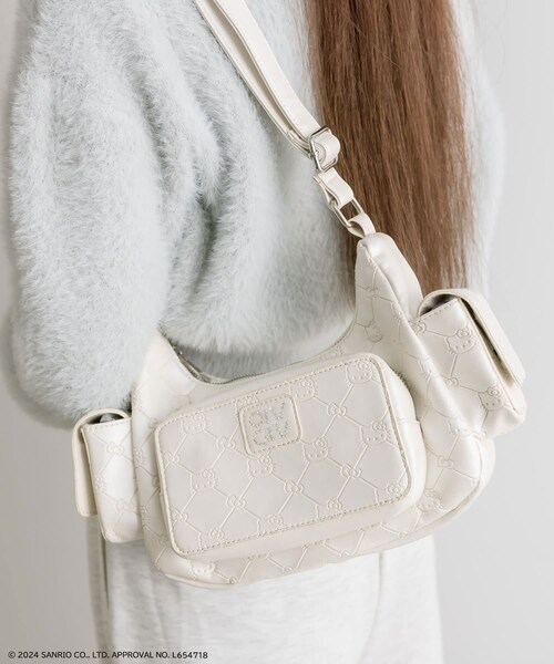 OLIVE des OLIVE（オリーブデオリーブ）の「HELLO KITTY モノグラムバッグ（ショルダーバッグ・レディース・ホワイト/ピンク/サックスブルー/ブラック・FREE）」の2枚目の写真