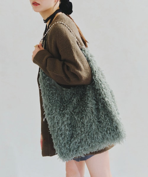 Lattice(Lattice)の「【mikiセレクト】フェザー2WAYバッグ(バッグ・レディース・ブラック/アイボリー/ベージュ/カーキ/グレー・FREE)」の5枚目の写真