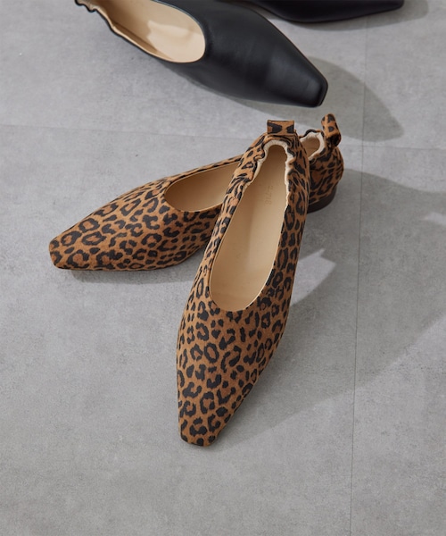 2.718】ギャザーフラットパンプス