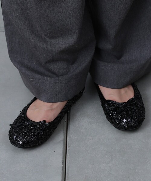 COLONY 2139（コロニートゥーワンスリーナイン）の「ラウンドトゥフラットシューズ（バレエシューズ・レディース・シルバー/ブラック/ブラックその他1・M/L）」の3枚目の写真